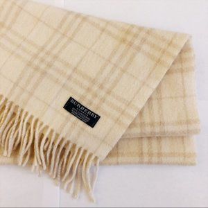 Burberry cashmere scarf in cream & light tan